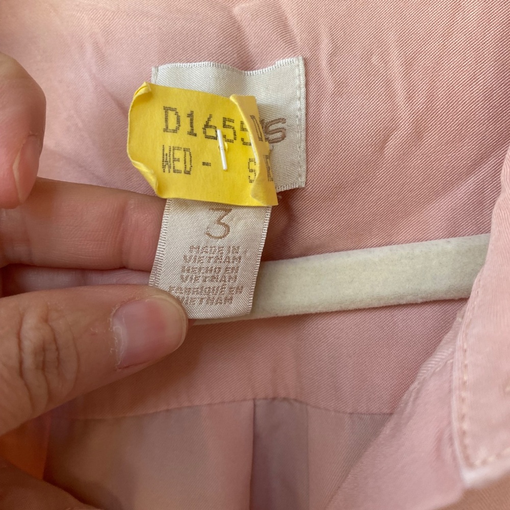 Women’s button-down dress shirt by Chico's in size 3 - Picture 3 of 4